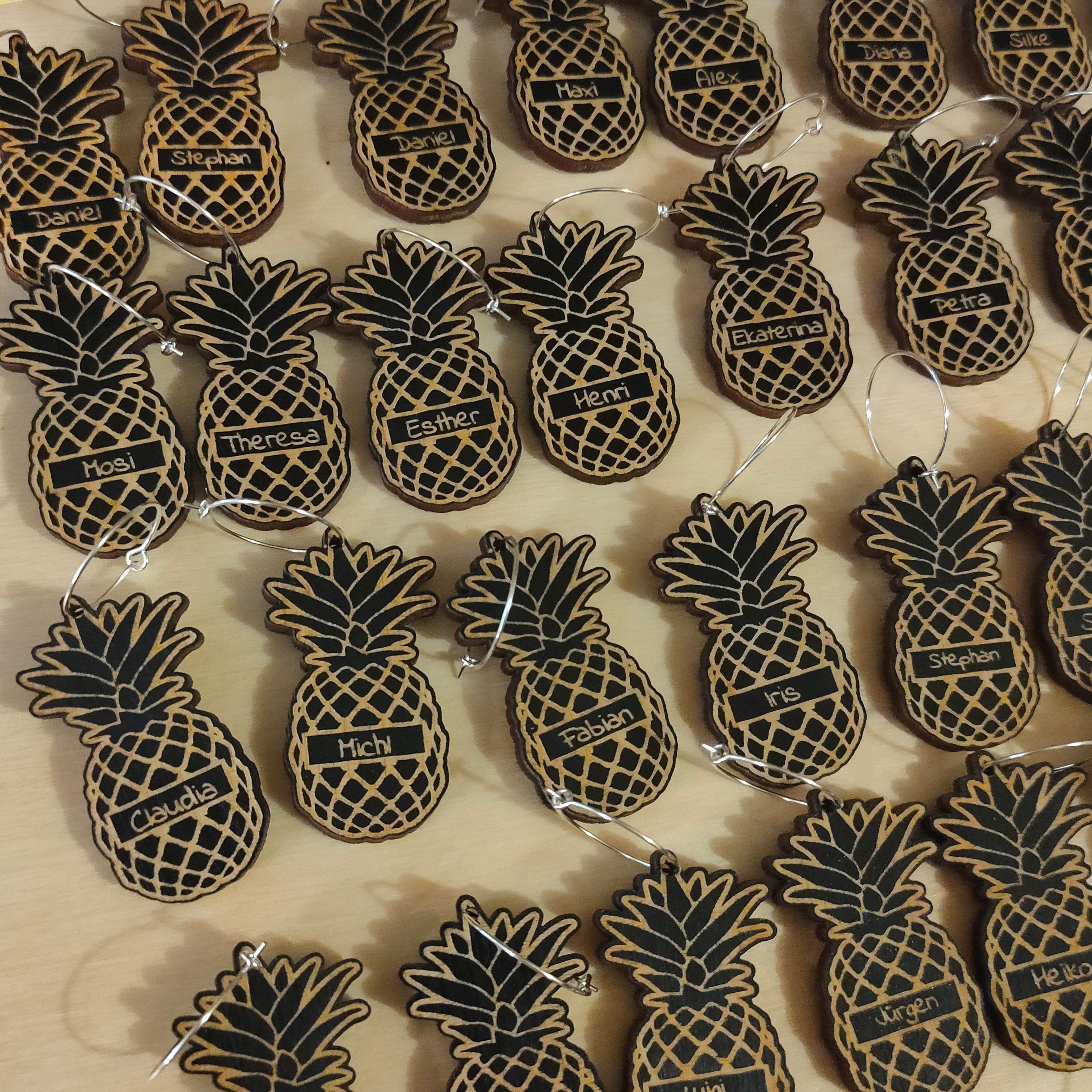 Personalized Pineapple Wine Charms: Engraved Hawaiian Wedding Favors