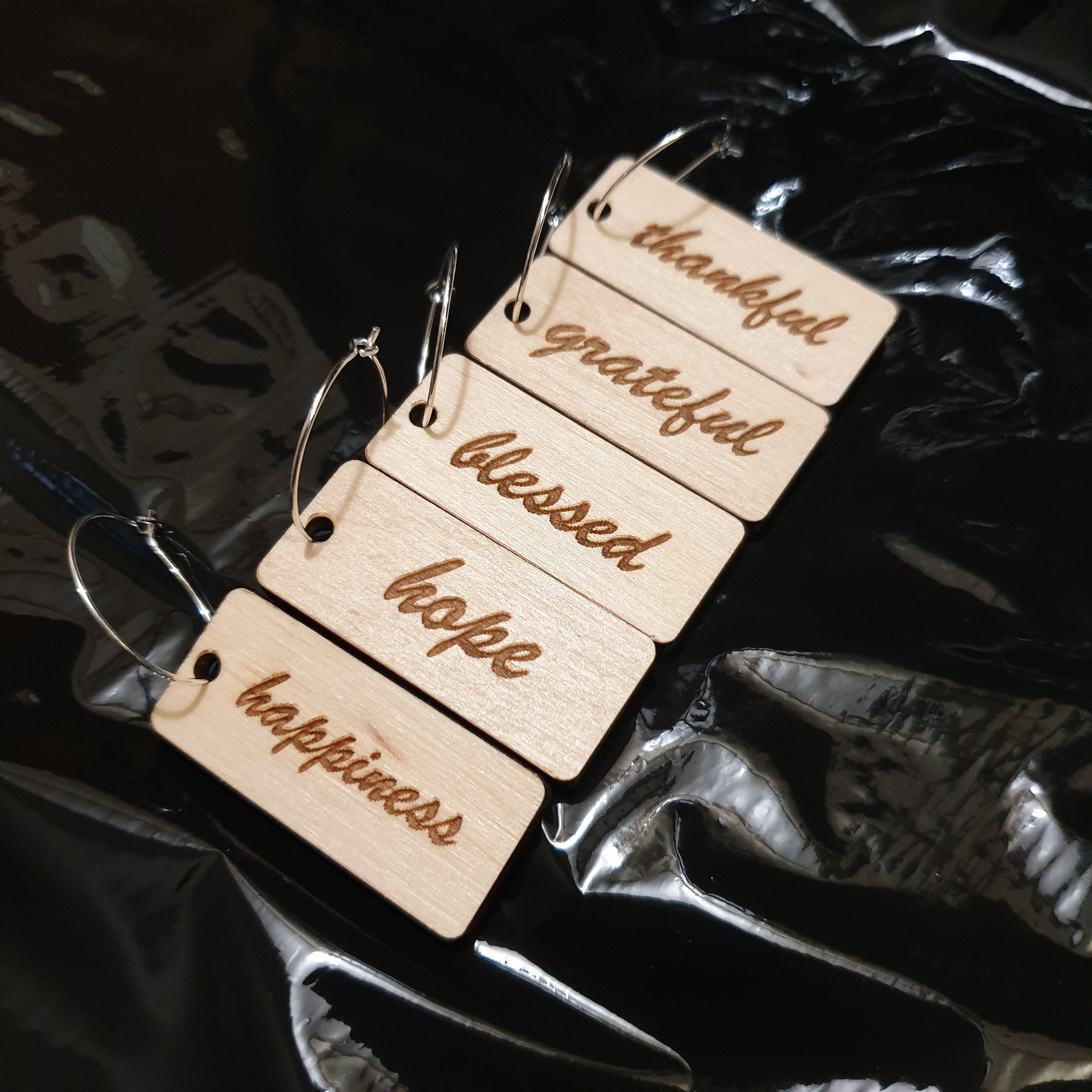 Personalized Engraved Wine Charms: Wedding Favors, Laser Cut Plywood