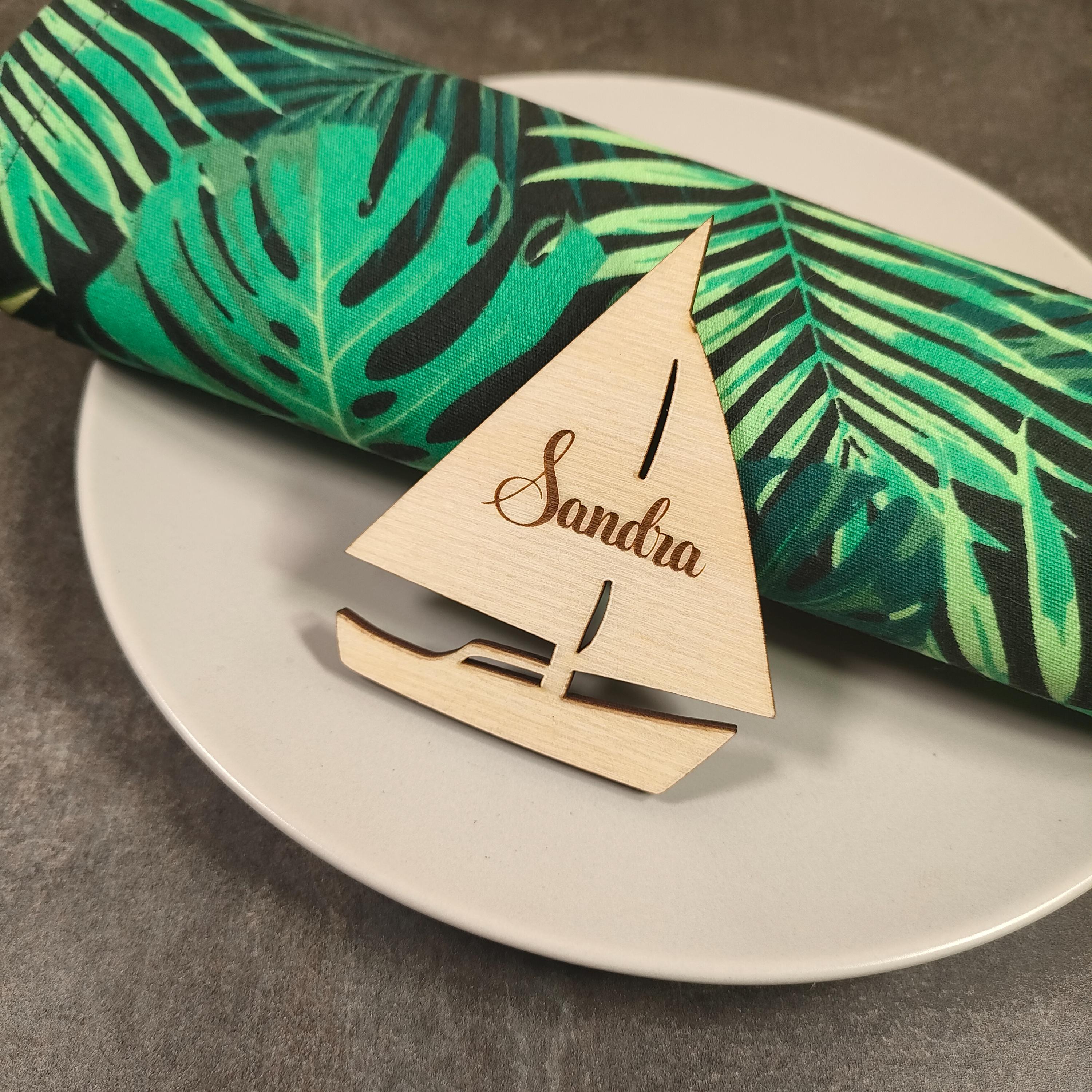 Boat Place Cards – Custom Wooden Table Name Signs, Personalized Nautical Wedding Decor