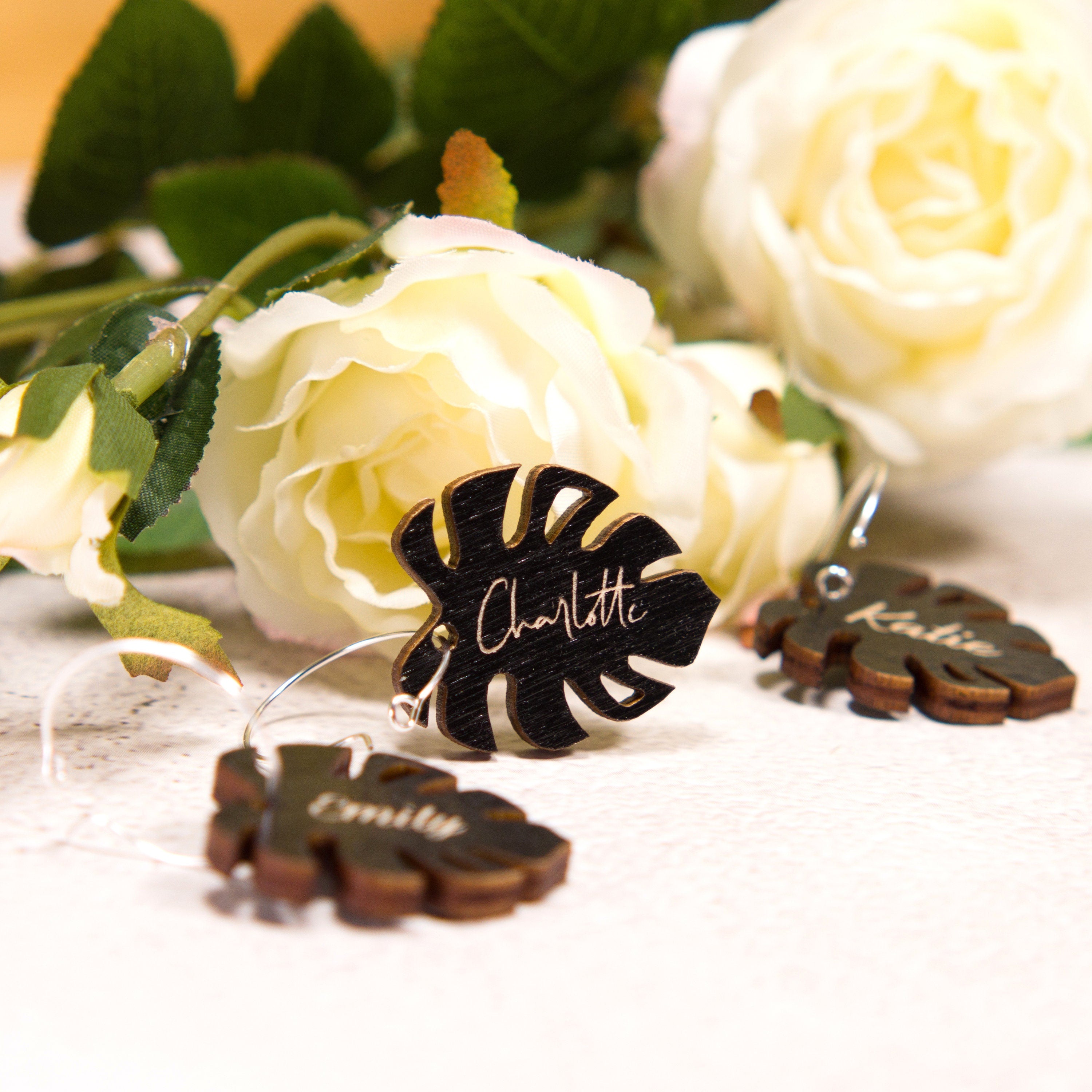 Personalized Monstera Leaf Wine Charms: Tropical Drink Markers