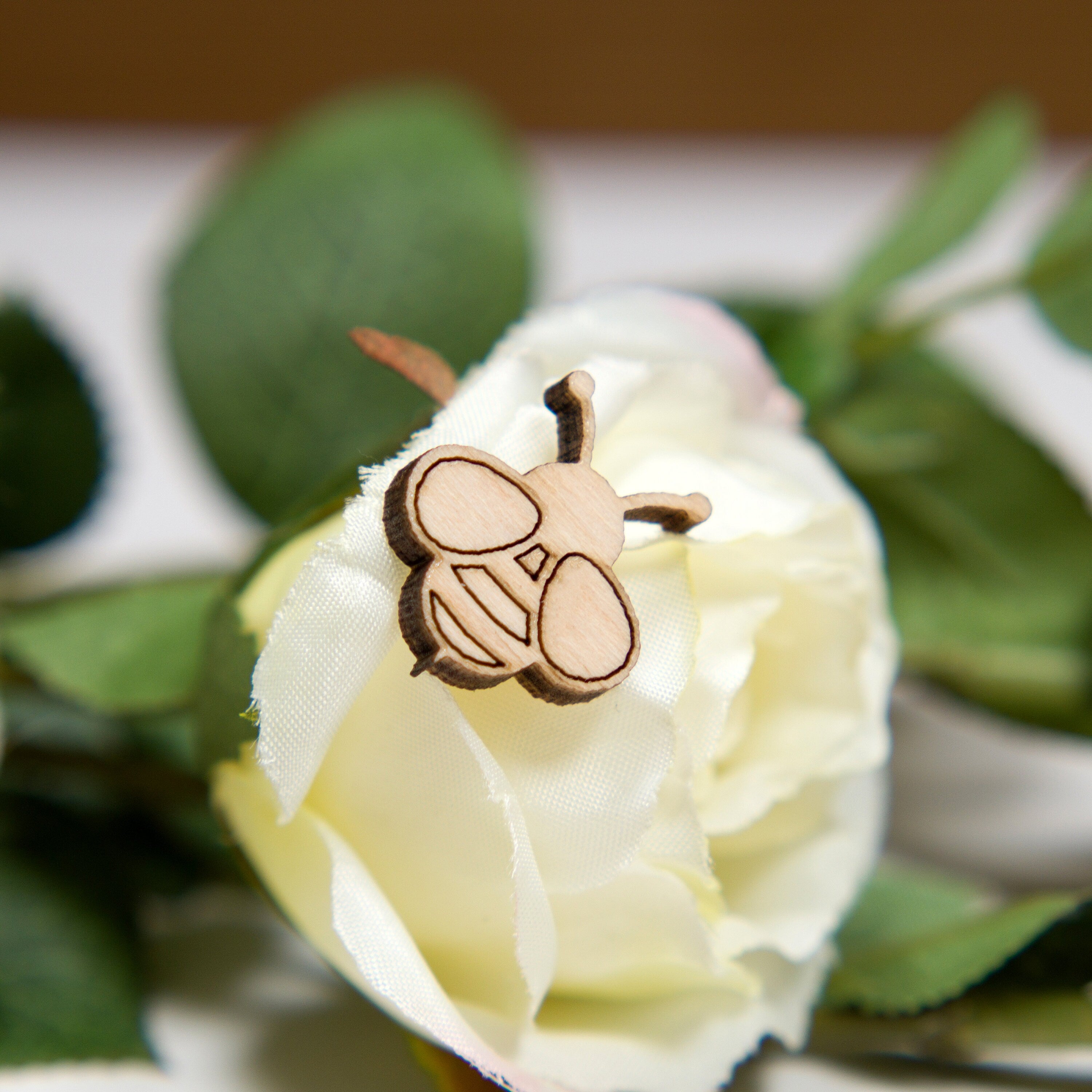 Bee Wedding Confetti: Biodegradable Wood Table Decorations (50+ pcs)