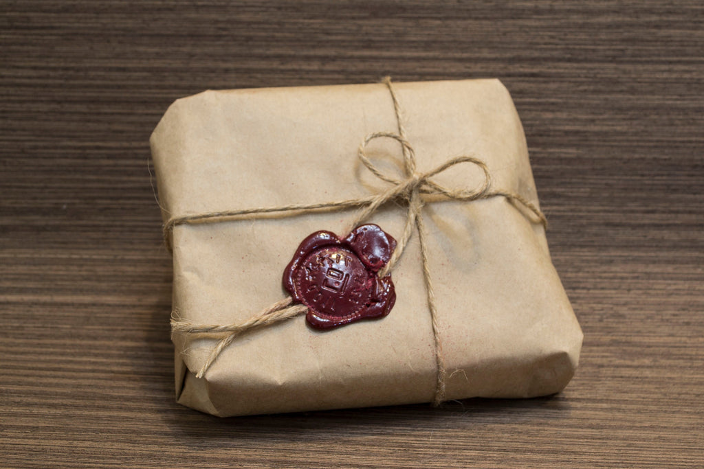 Engraved Floral Wooden Coaster Set: Elegant Home Decor - Set of 6