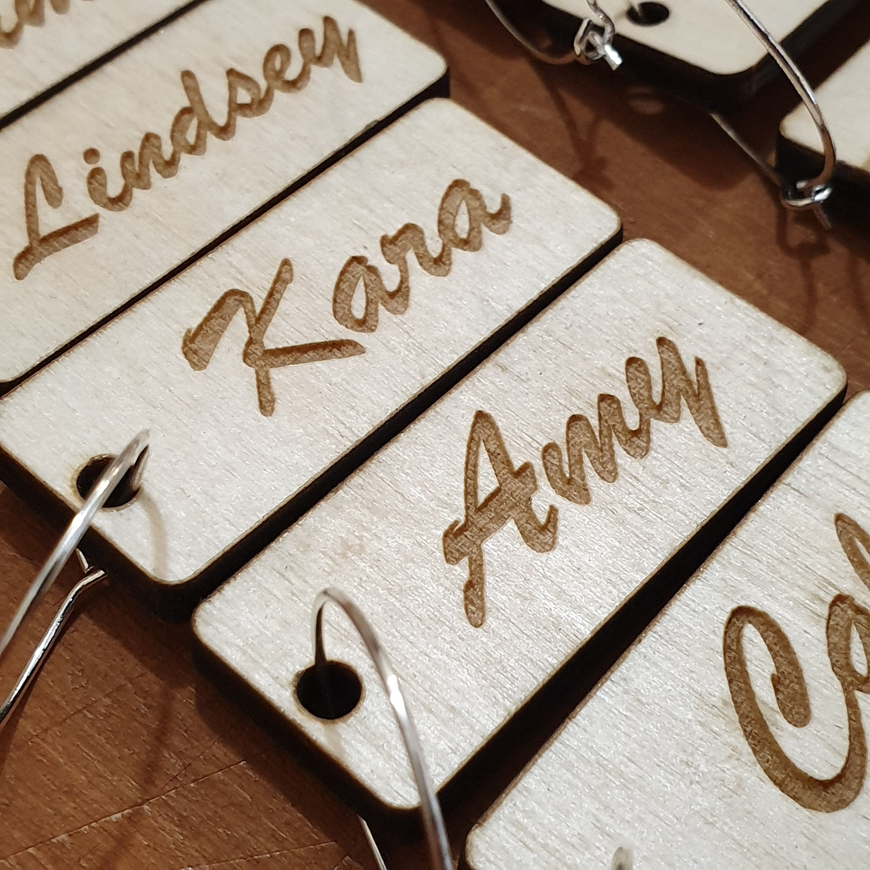 Personalized Plywood Wine Charms: Engraved Wedding Favors
