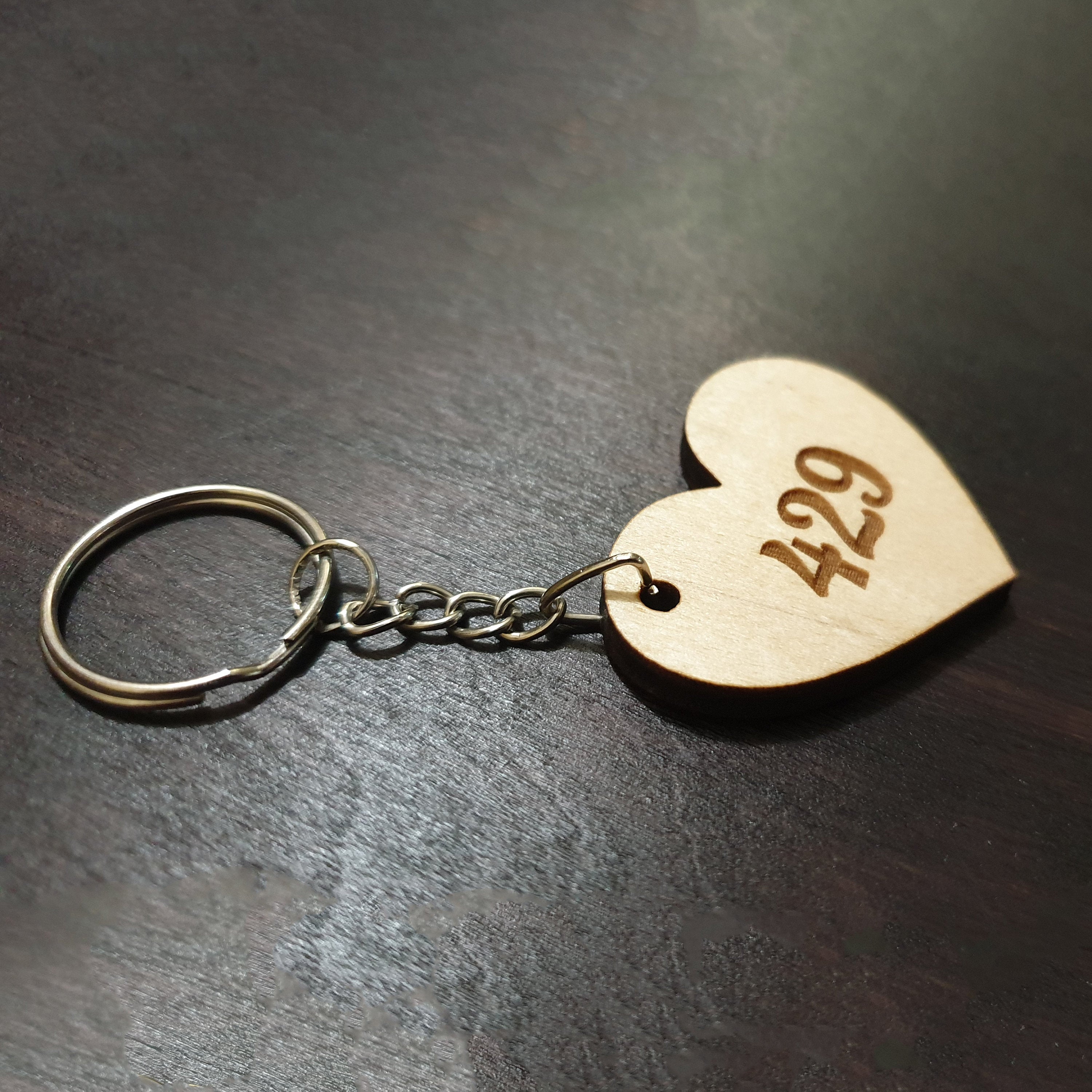 Custom wood keychain, Engraved Wood Key Chain, Personalize gift, Wedding favor