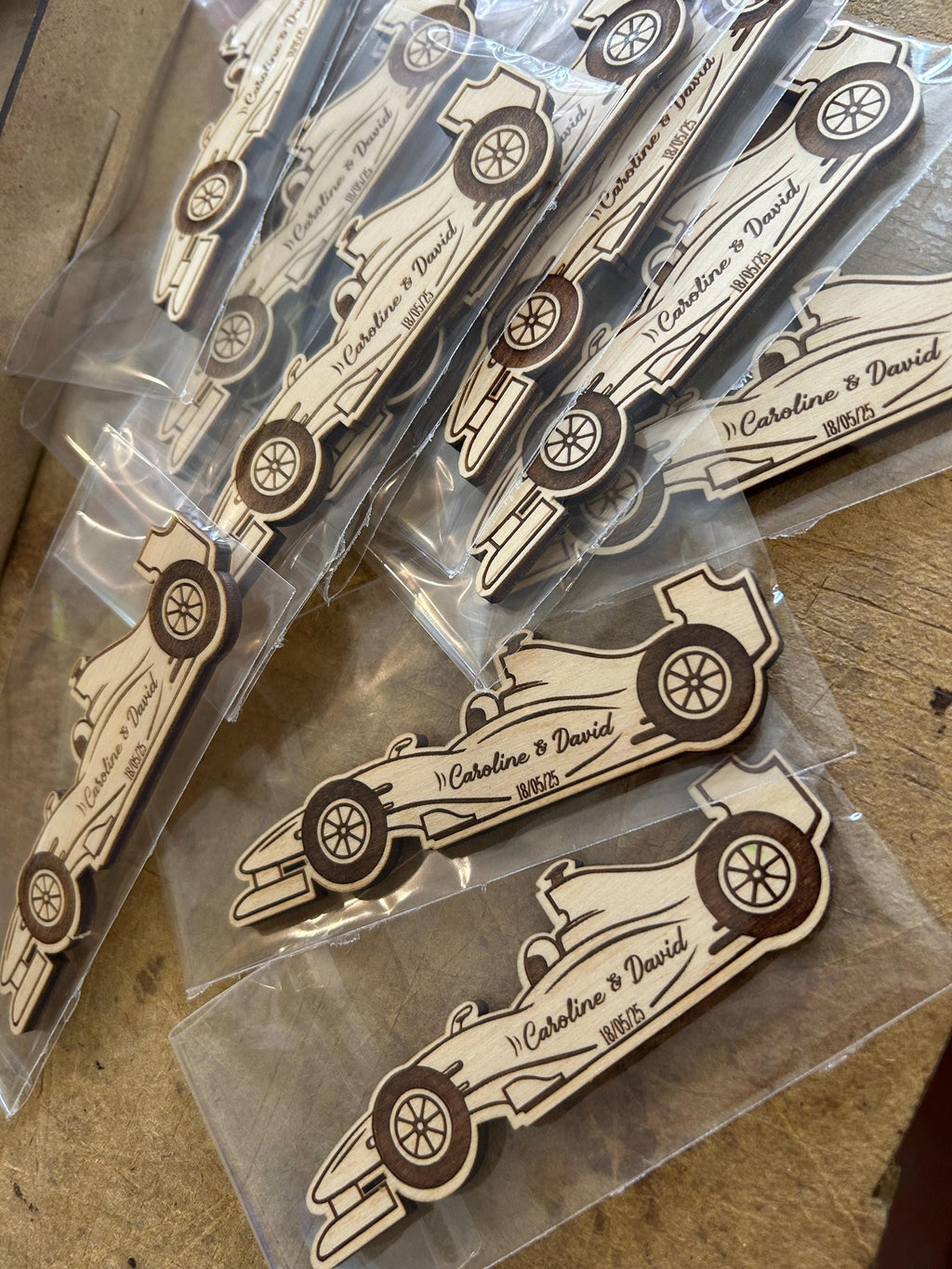 Save The Date Magnet Ferrari F1, Wooden F1 Save The Date Magnets – Race Car Wedding Favor for Guests, Wooden Car-Shaped Magnets, F1 Merch