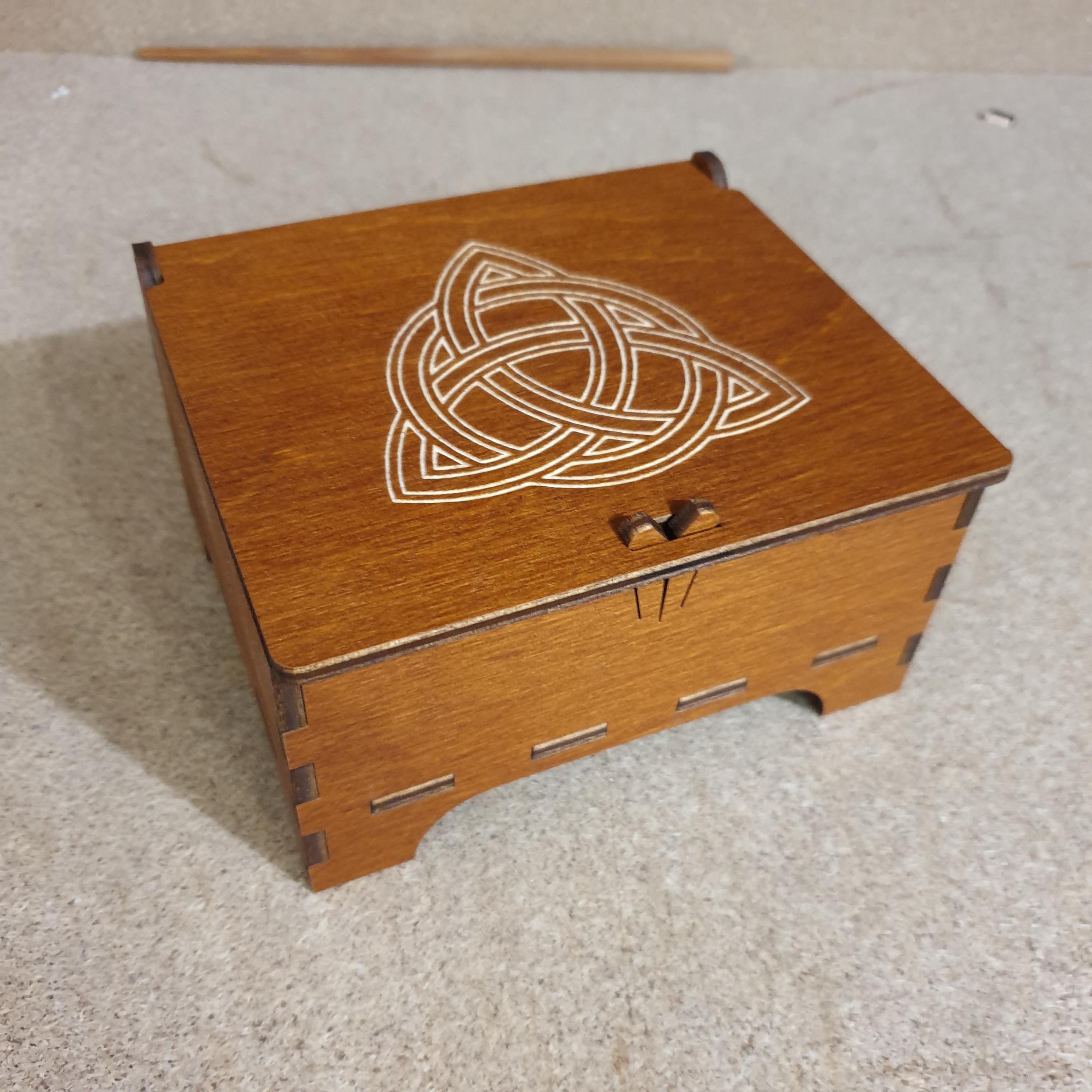 Engraved Tarot Card Box: Personalized Witchy Keepsake - Goddess Design